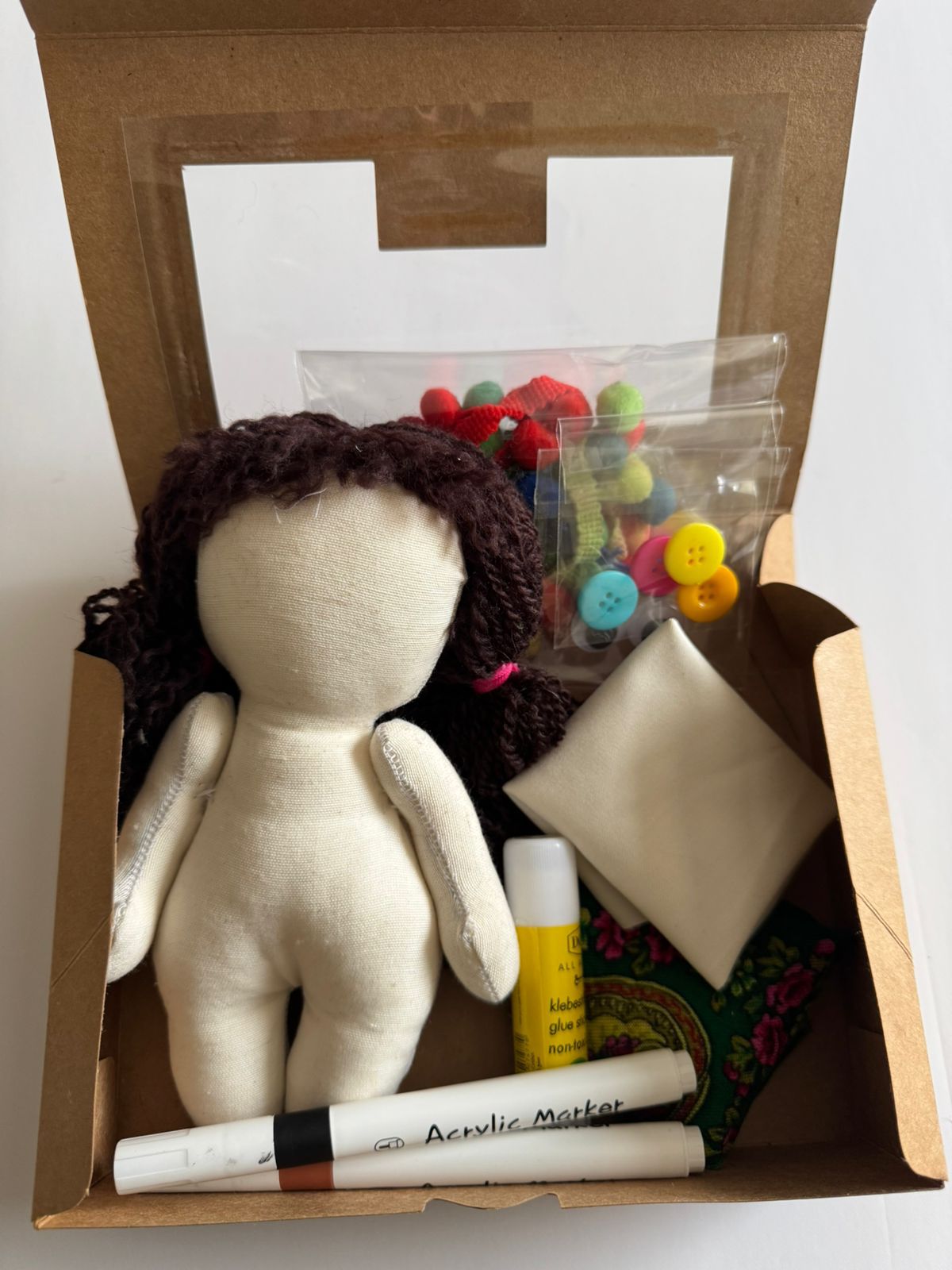 صندوق اصنعي عروستك بنفسك